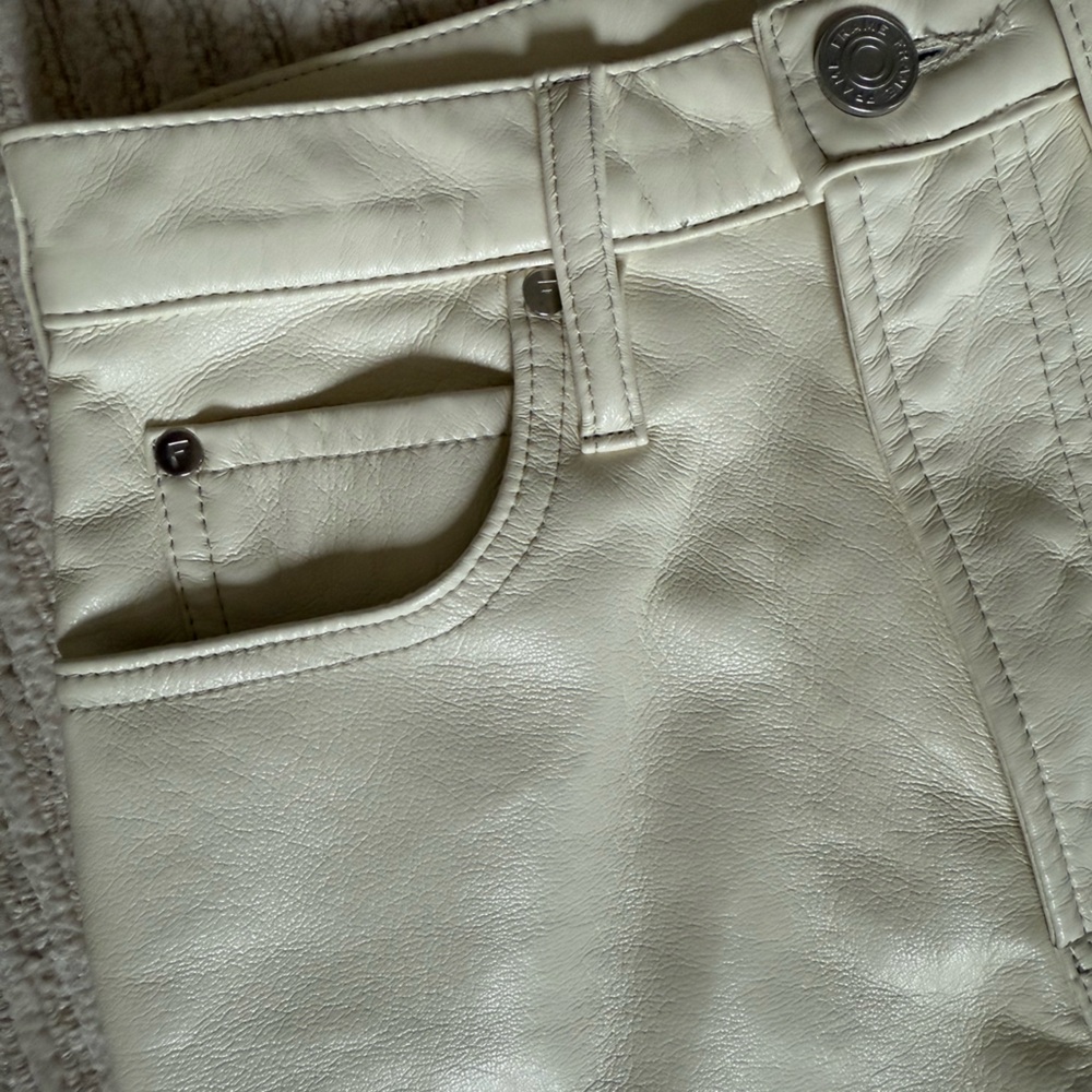 Frame Le High N Tight Straight Leg Recycled Leather Pants Bone Cream - Picture 7 of 7